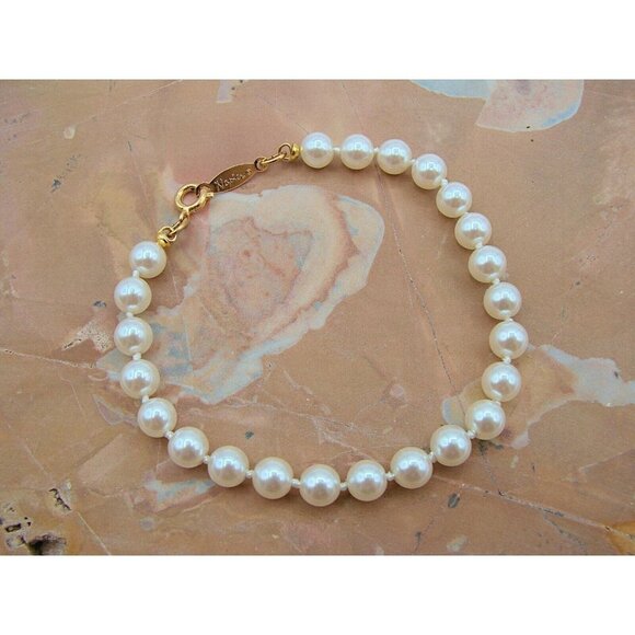 Napier Faux Pearl Gold Tone Bracelet 6 3/4" Delicate Fashion Vintage Elegant - Picture 7 of 7
